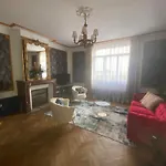 Le Du Riot Del Val *